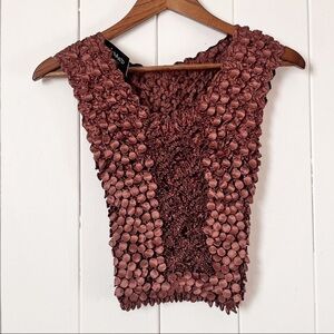 Grand 90's/Y2K Crinkle top. Super stretchy. Size Large.